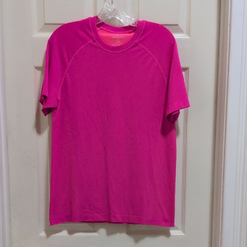 Fabletics Men's Short Sleeve Performance Shirt Hot Pink Size Medium